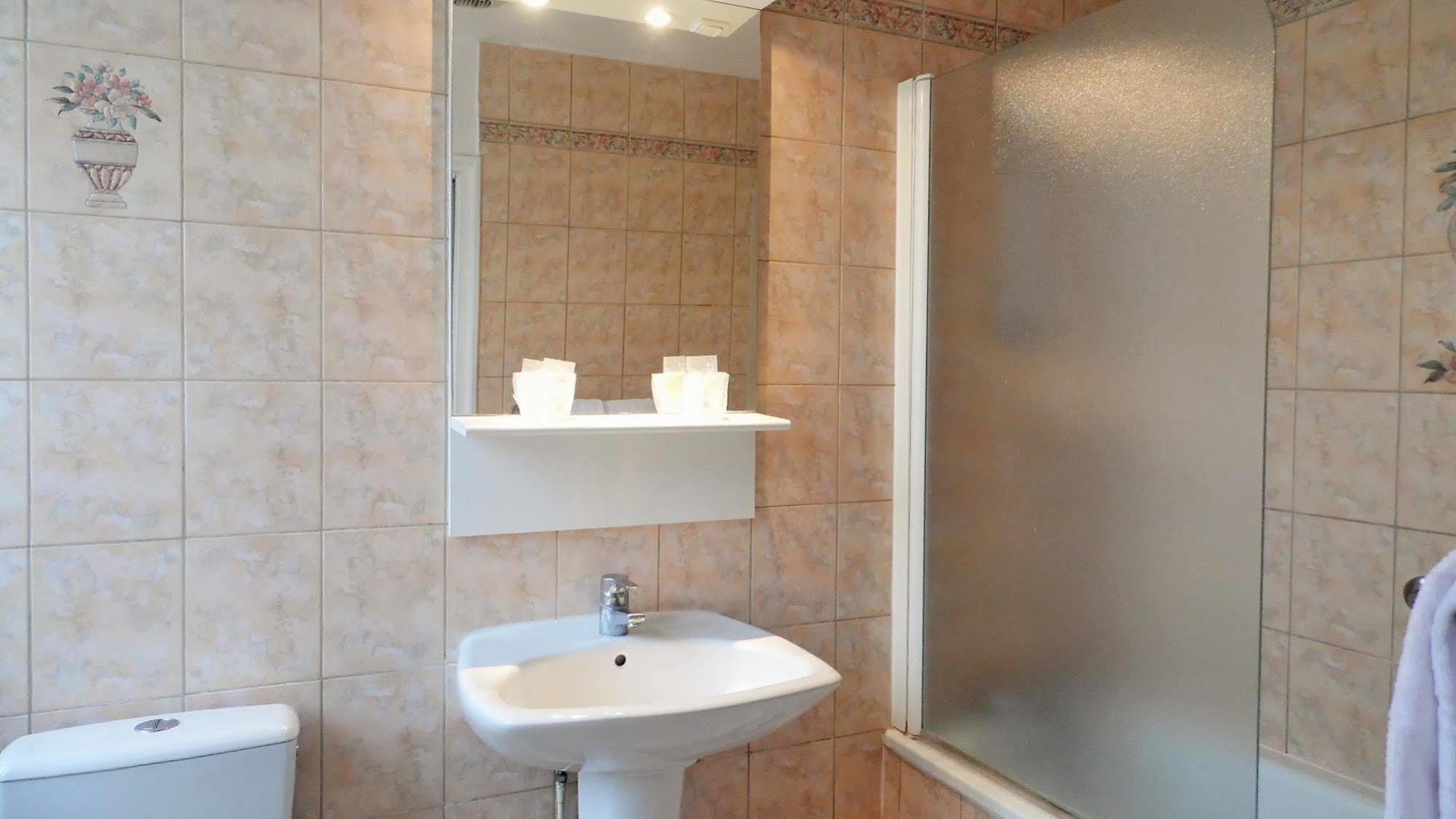 Le Reynita Hotel 2*